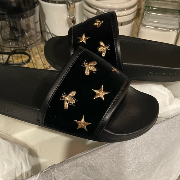 Authentic Gucci velvet slides with bee/star embroidered emblem - Picture 2 of 9